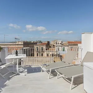 Guest house Ortygia Con Terrazza Sul Mare E Jacuzzi
