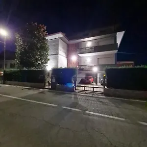 Pensión Landlady Airport Orio Bergamo Ida